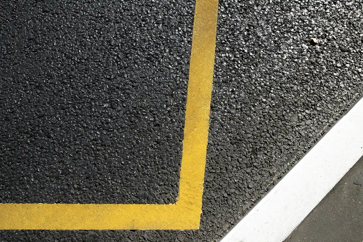 Erikoismerkinnät ja turvamaalaukset Tampereella, Pirkanmaalla ja koko Suomessa.