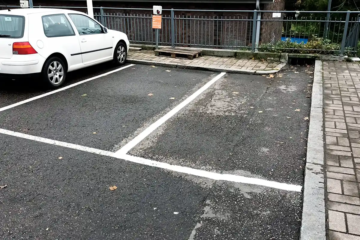 Parkkipaikkojen ruutumaalaukset Tampereella, Pirkanmaalla ja koko Suomessa.